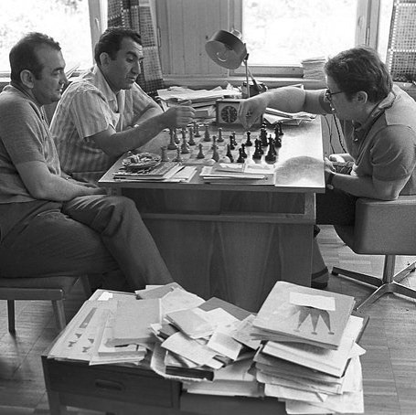 Viktor Korchnoi, Tigran Petrosian and Yuri Averbakh in a training session-Early 1970s